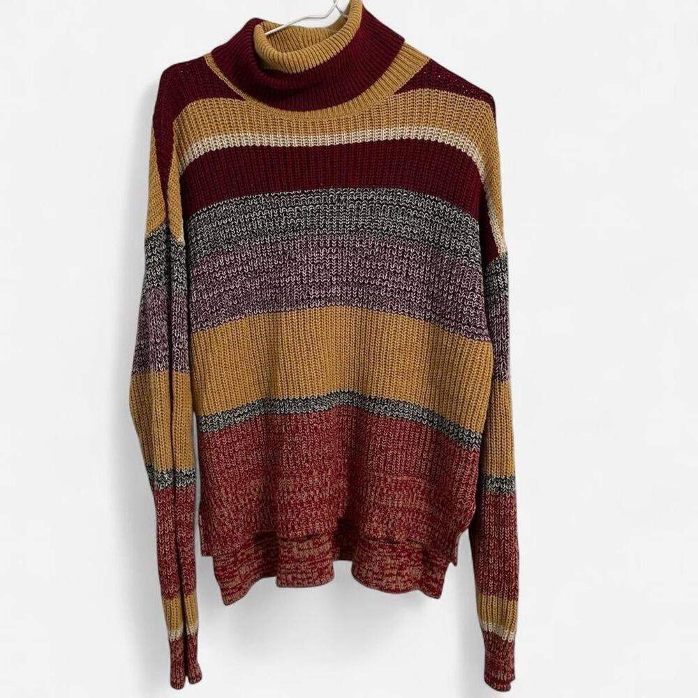 Urban Outfitters Sweater Women’s Small